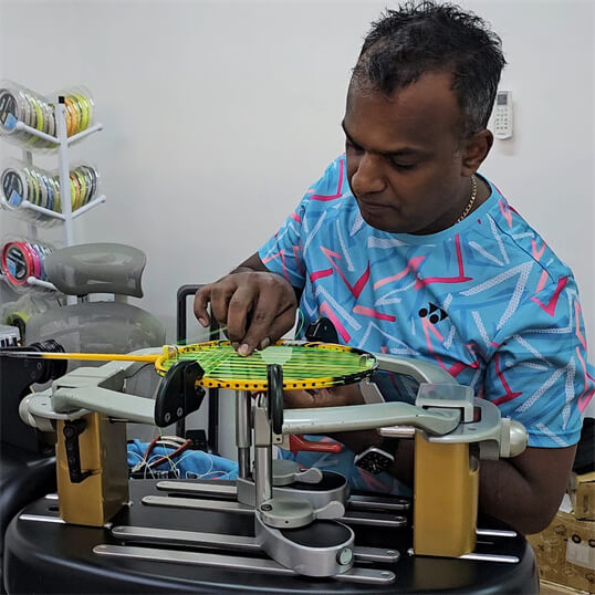 badminton stringing training wattala student Kumarasamy Thayaratnam