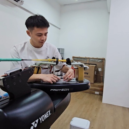 BSTW badminton stringing certification - professional machine training