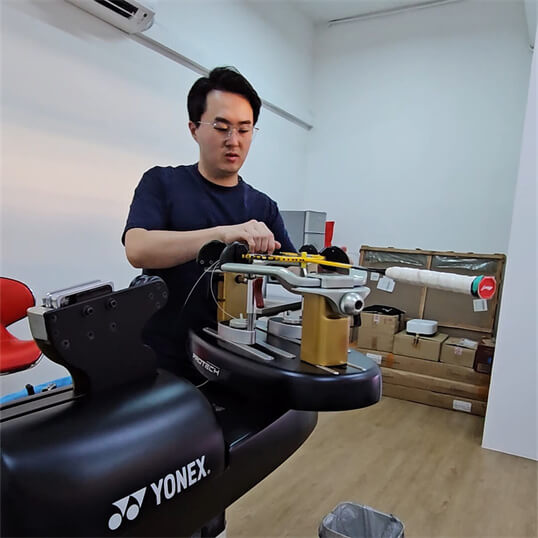 BSIE 認證的愛爾蘭穿線師提供專業球拍評估和穿線服務