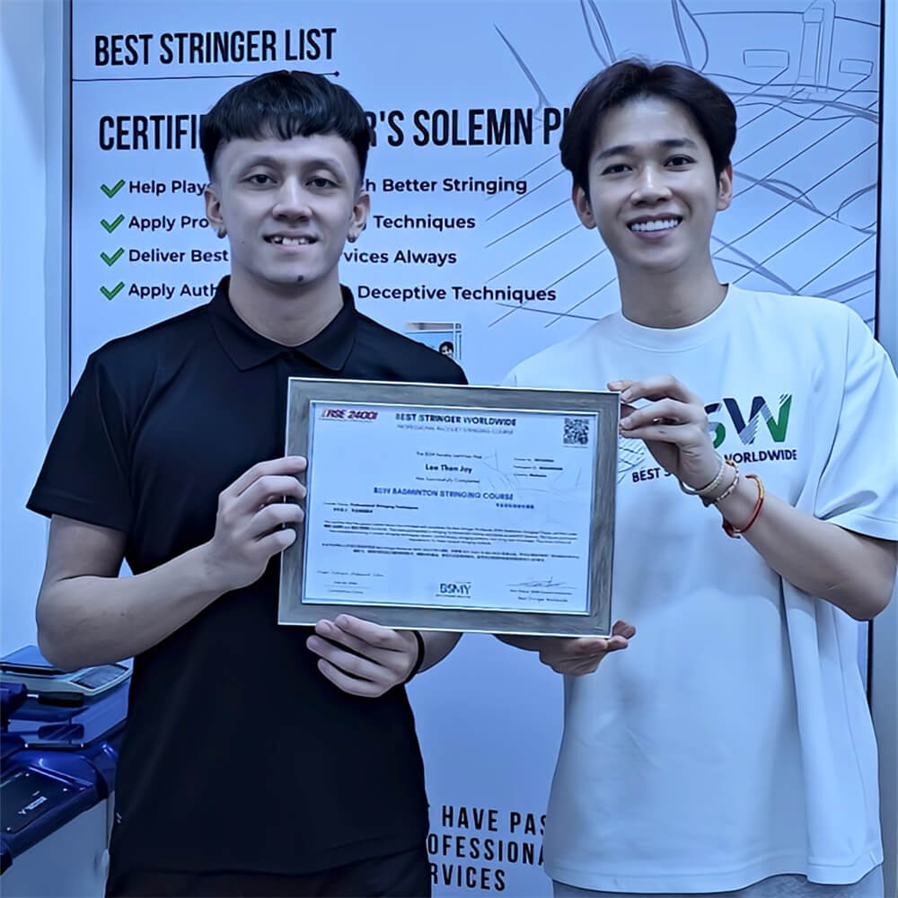 Lee Then Jay receiving BSW badminton stringing course certification photo BSMY Lee Then Jay receiving BSW badminton stringing course certification photo BSMY