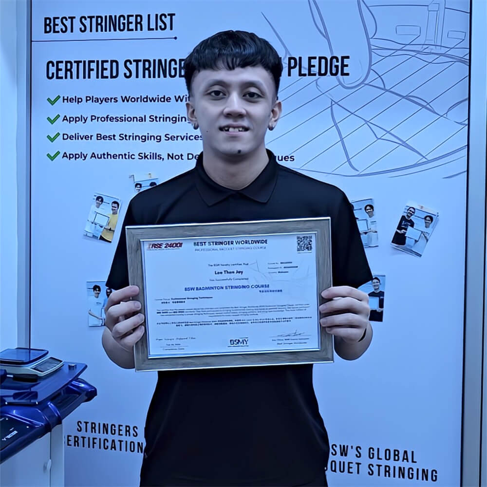 Lee Then Jay tying knots for racquet stringing at BSW badminton stringing course BSMY Lee Then Jay tying knots for racquet stringing at BSW badminton stringing course BSMY